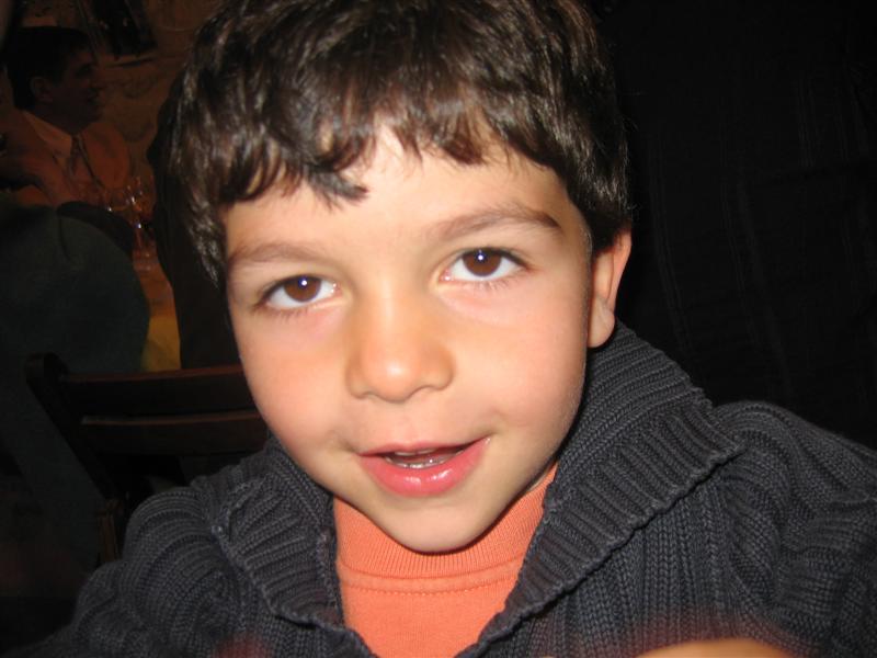 Thomas y.JPG